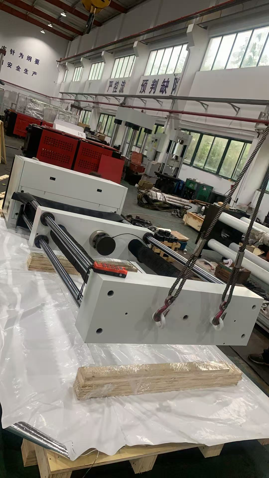 300kN Electromechanical Universal Tensile Tesing Machine Successfully Completed Commissioning, Ready for Shipment
